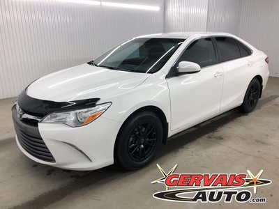 Used Toyota Camry 2017 for sale in Shawinigan, Quebec