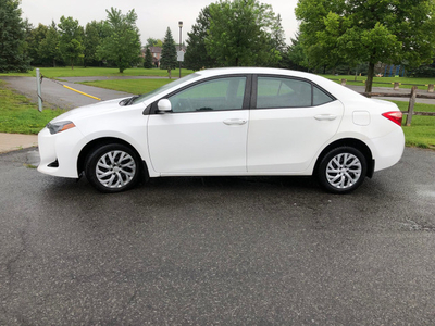 2018 Toyota Corolla Automatic Air back up cam /We Finance