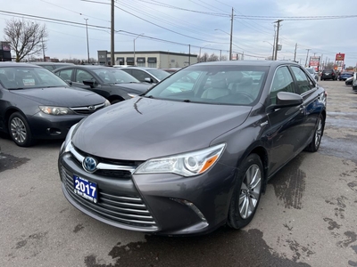 Used 2017 Toyota Camry XLE HYBRID for Sale in Hamilton, Ontario