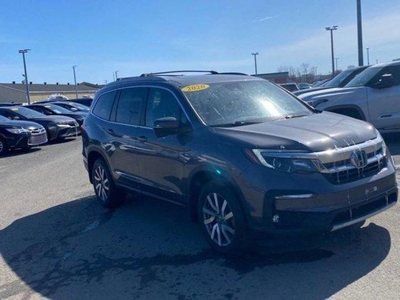 Used 2020 Honda Pilot EX-L Navi AWD, Leather, Sunroof, Nav, Adaptive Cruise, Heated Steering + Seats, CarPlay & More! for Sale in Guelph, Ontario