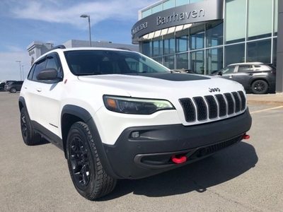 Used 2020 Jeep Cherokee Trailhawk Elite 4x4 2 Sets of Wheels Included! for Sale in Ottawa, Ontario
