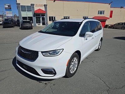 Used Chrysler Pacifica 2021 for sale in Sherbrooke, Quebec