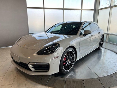 2021 PORSCHE PANAMERA Premium Package| Park Assist Sensors with Surround View| Head-Up Display| Panoramic Sunroof| Rear Axle Steering incl. Power Steering Plus| Carbon Fibre Interior Package| Lane Change Assist (LCA)|