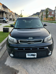 2015 Kia Soul wagon EX well maintained automatic