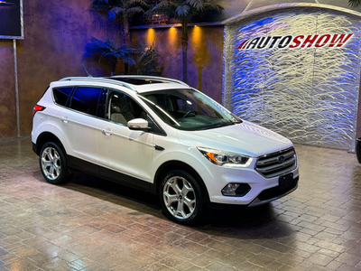 2018 Ford Escape Titanium 4WD - Pano Roof, Nav, Self Parking, Ht