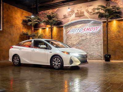2021 Toyota Prius Prime LE Plug-In Hybrid w/ Htd Seats, CarPlay,
