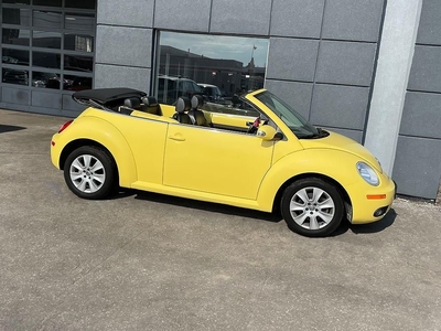 Used 2010 Volkswagen New Beetle CABRIOLEATHERPWR TOPALLOYS for Sale in Toronto, Ontario