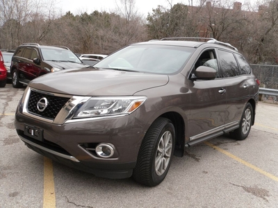 Used 2015 Nissan Pathfinder SL! AWD for Sale in Toronto, Ontario