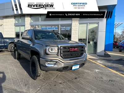 Used 2017 GMC Sierra 1500 SLE NO ACCIDENTS HEATED SEATS TRAILERING PACKAGE REAR VIEW CAMERA for Sale in Wallaceburg, Ontario