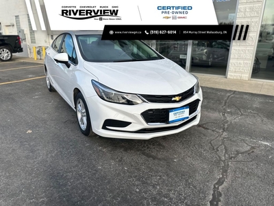 Used 2018 Chevrolet Cruze LT Auto SUNROOF HEATED SEATS REAR VIEW CAMERA TOUCHSCREEN DISPLAY for Sale in Wallaceburg, Ontario