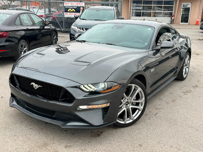 2020 mustang GT *LEATHER SEATS* *CERTIFIED* *ONLY 22k kms*