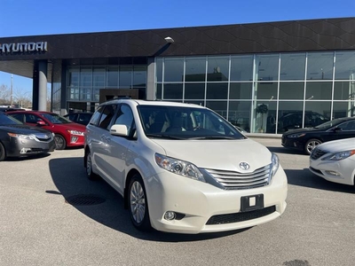 Used Toyota Sienna 2014 for sale in Coquitlam, British-Columbia