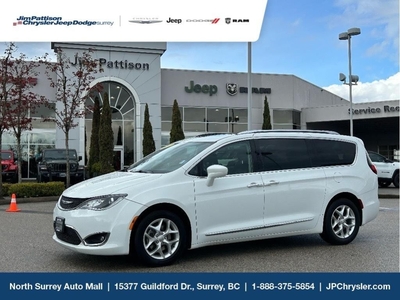 Used 2017 Chrysler Pacifica for Sale in Surrey, British Columbia
