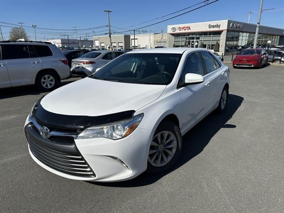 Used Toyota Camry 2017 for sale in Granby, Quebec