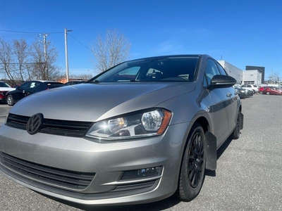 Used Volkswagen Golf 2016 for sale in Chambly, Quebec