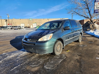 Used 2004 Toyota Sienna 4dr CE 7-Passenger for Sale in Calgary, Alberta