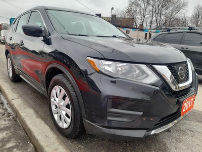 Used 2017 Nissan Rogue SV-EXTRA CLEAN-BK UP CAMERA-BLUETOOTH-AUX-USB-4CYL for Sale in Scarborough, Ontario