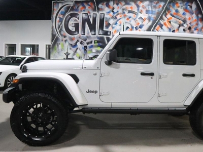 Used 2020 Jeep Wrangler Unlimited Sahara 4X4 w/ lift upgraded rims/tires for Sale in Concord, Ontario
