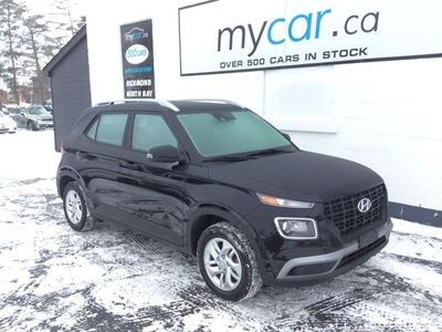 Used 2022 Hyundai Venue Preferred w/Two-Tone ALLOYS. HEATED SEATS/WHEEL. BACKUP CAM. CARPLAY. BLUETOOTH. A/C. PWR GROUP. AUTO-START. for Sale in North Bay, Ontario