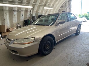 Used 2000 Honda Accord ** AS-IS SALE *** YOU CERTIFY *** YOU SAVE!!! *** EX sedan with Leather * Keyless Entry * Power Driver Seat * Heated Seats * Cruise Control * Traction for Sale in Cambridge, Ontario