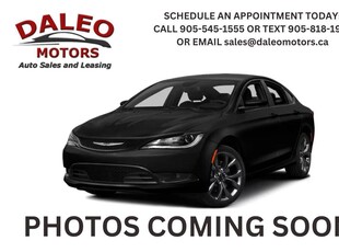 Used 2015 Chrysler 200 4dr Sdn AWD / NAV / B.CAM / H.SEATS / KEYLESS GO for Sale in Hamilton, Ontario