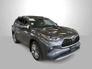 Used 2021 Toyota Highlander Limited No Accidents 1 Owner Like New! for Sale in Vancouver, British Columbia