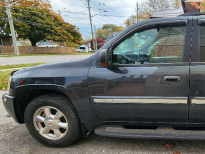 2003 GMC Envoy 4WD 4.2L I-6, great vehicle for winter.