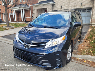 2018 Toyota Sienna LE, 8 Passengers, Good Condition, Automatic S