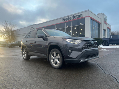 2019 Toyota RAV4 Hybrid Limited RAV4 HYBRID AWD LIMITED! TOYOTA