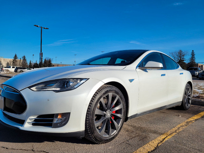 14/15 Tesla Model S P85/90 PLUS Perfom- New batt - rare config!