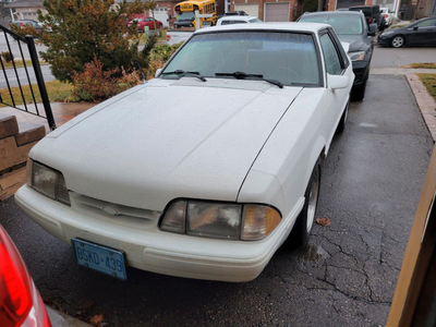 1988 Ford Mustang LX 5.0L
