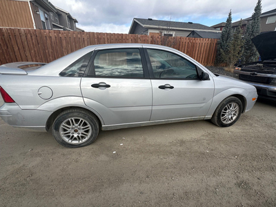 2005 ford focus low mileage/active/no issue /158000 km