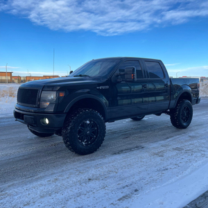 2013 Ford F150 FX4 - Lifted on 37’s
