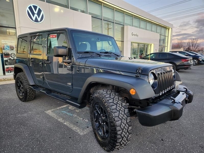 2017 Jeep WRANGLER UNLIMITED 4WD 4dr Willys Wheeler