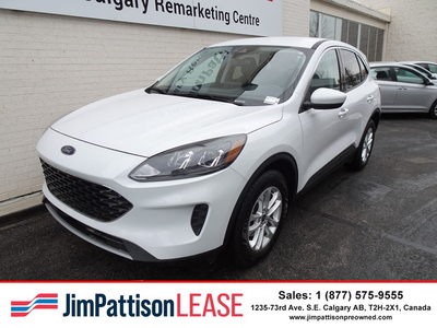 2021 Ford Escape SE AWD with Heated Seats, Bluetooth, Rear Came