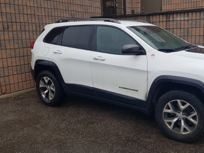 Fully loaded 2015 Jeep Trailhawk for Sale