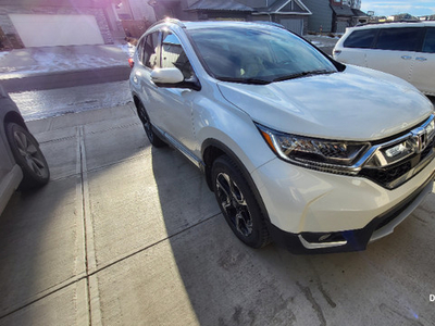Honda CRV 2017 Touring ( Accident Free) - Mint condition