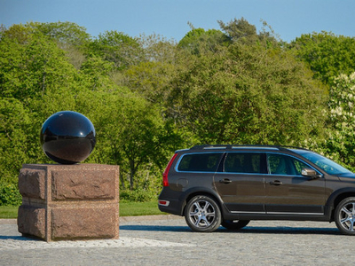 IN DISCUSSION - 2013 VOLVO XC70 T6