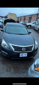 Selling 2013 Nissan Altima