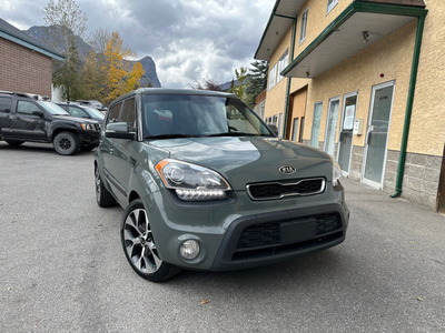 The cleanest 2012 Kia soul! Fully loaded