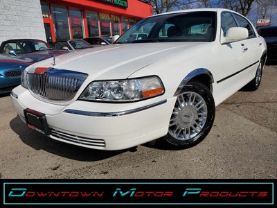 Used 2010 Lincoln Town Car Signature Limited for Sale in London, Ontario