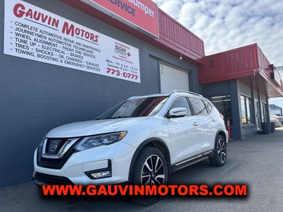 Used 2017 Nissan Rogue AWD 4dr SL Platinum Low Mileage, Fully Loaded for Sale in Swift Current, Saskatchewan