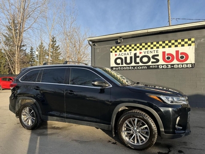Used 2019 Toyota Highlander XLE ( CUIR + 8 PASSAGERS + AWD 4X4 ) for Sale in Laval, Quebec