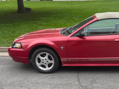 2000 Mustang Convertible