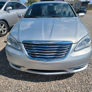 2012 Chrysler 200, AUTO, LOW KM, AS IS..