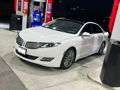 2013 Lincoln MKZ 3.7 L AWD, V6 300 HP, lowered by over 3k