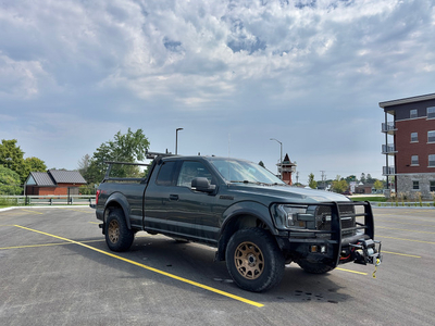 2015 Ford F150 XLT Supercab w/ FX4 Package