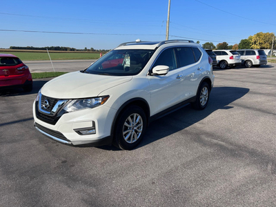2017 Nissan Rogue SV W/Tech Package ONLY 127KM
