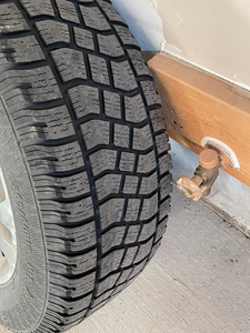 Winter Tire set with alloy rims -GMC Canyon 2017 - Bolt 6x 120