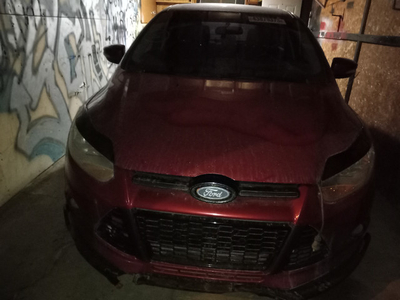2012 ford focus for parts